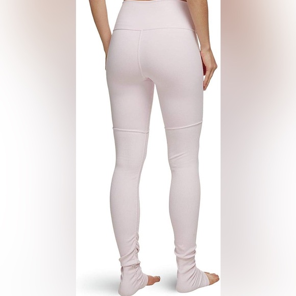 ALO Yoga Light Pink Goddess High Rise Leggings - Picture 2 of 9